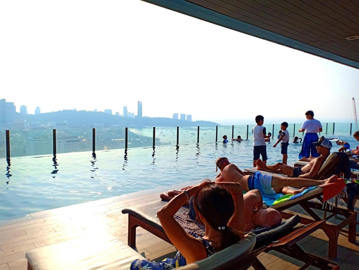 The Base Horizon Central Pattaya Zewnętrze zdjęcie